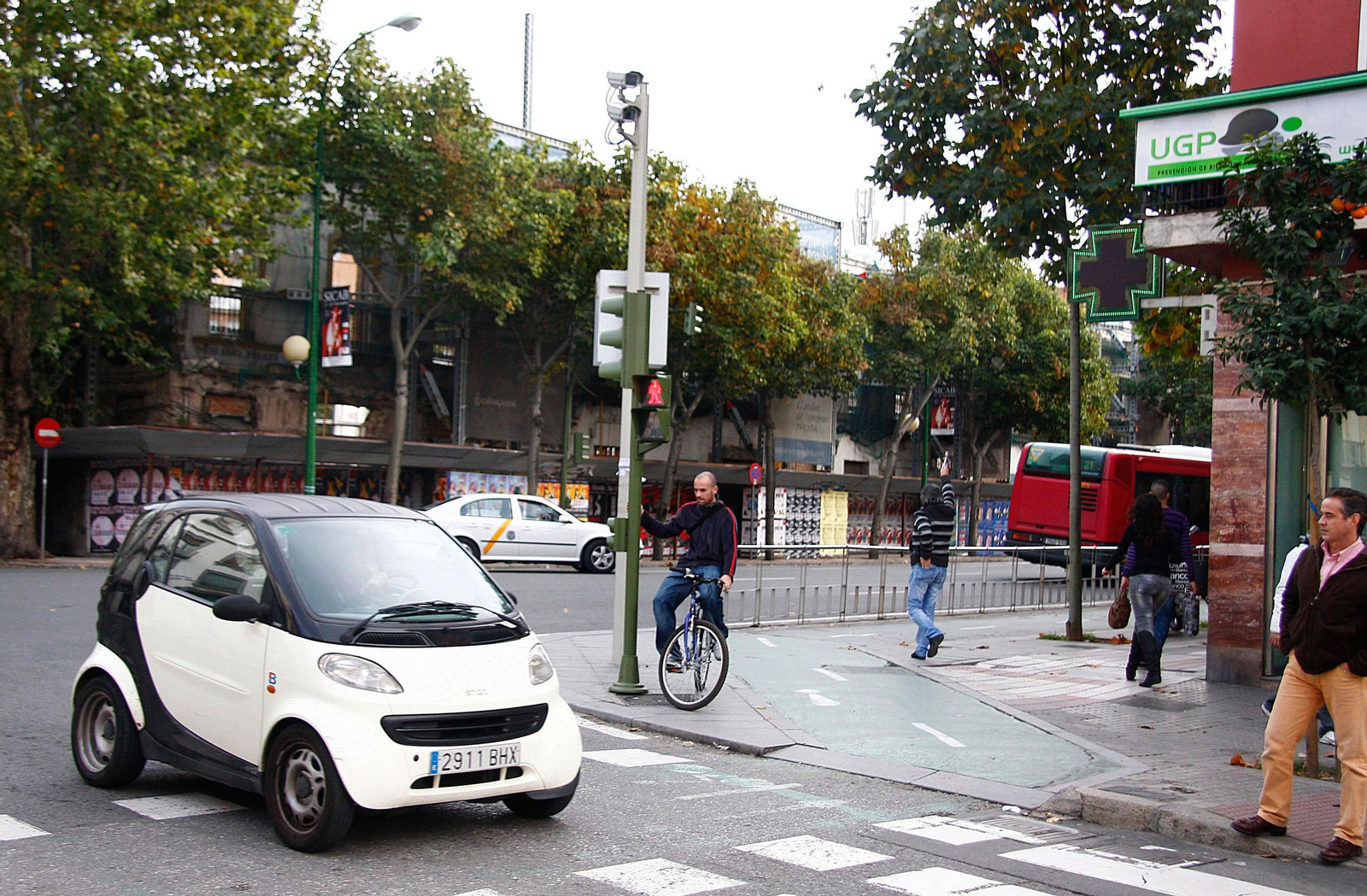 Seis asociaciones del centro presentan un recurso judicial para la suspensión del plan de tráfico