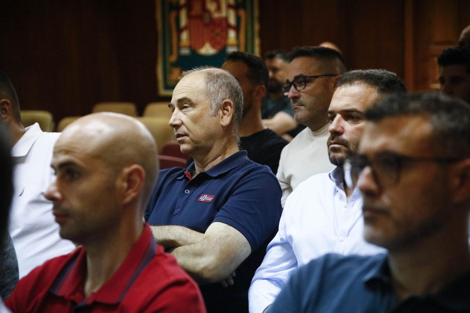 Las imágenes de la charla de Jesús Narciso Núñez Calvo sobre 'La creación de la Guardia Civil como nuevo modelo de seguridad pública' en Almería