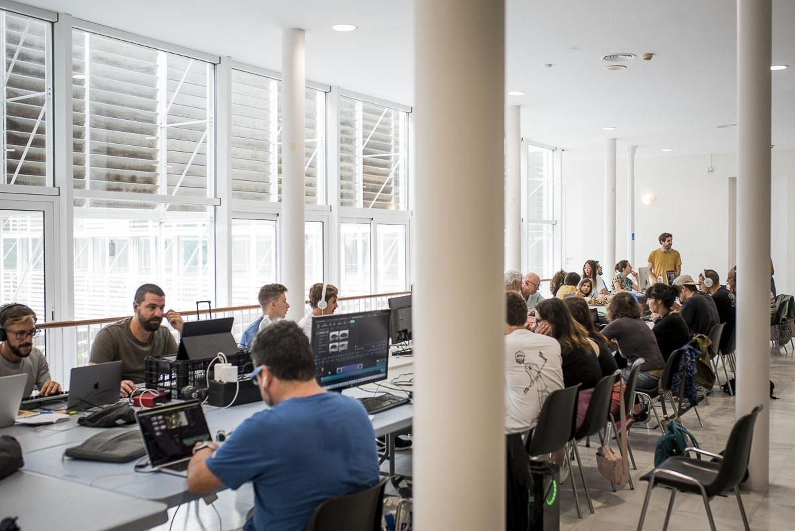 Una imagen del proceso de edición de los cortos de Docuexprés.