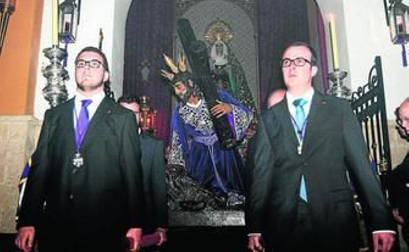 El Señor de las Penas, justo en el momento de la salida de su capilla.