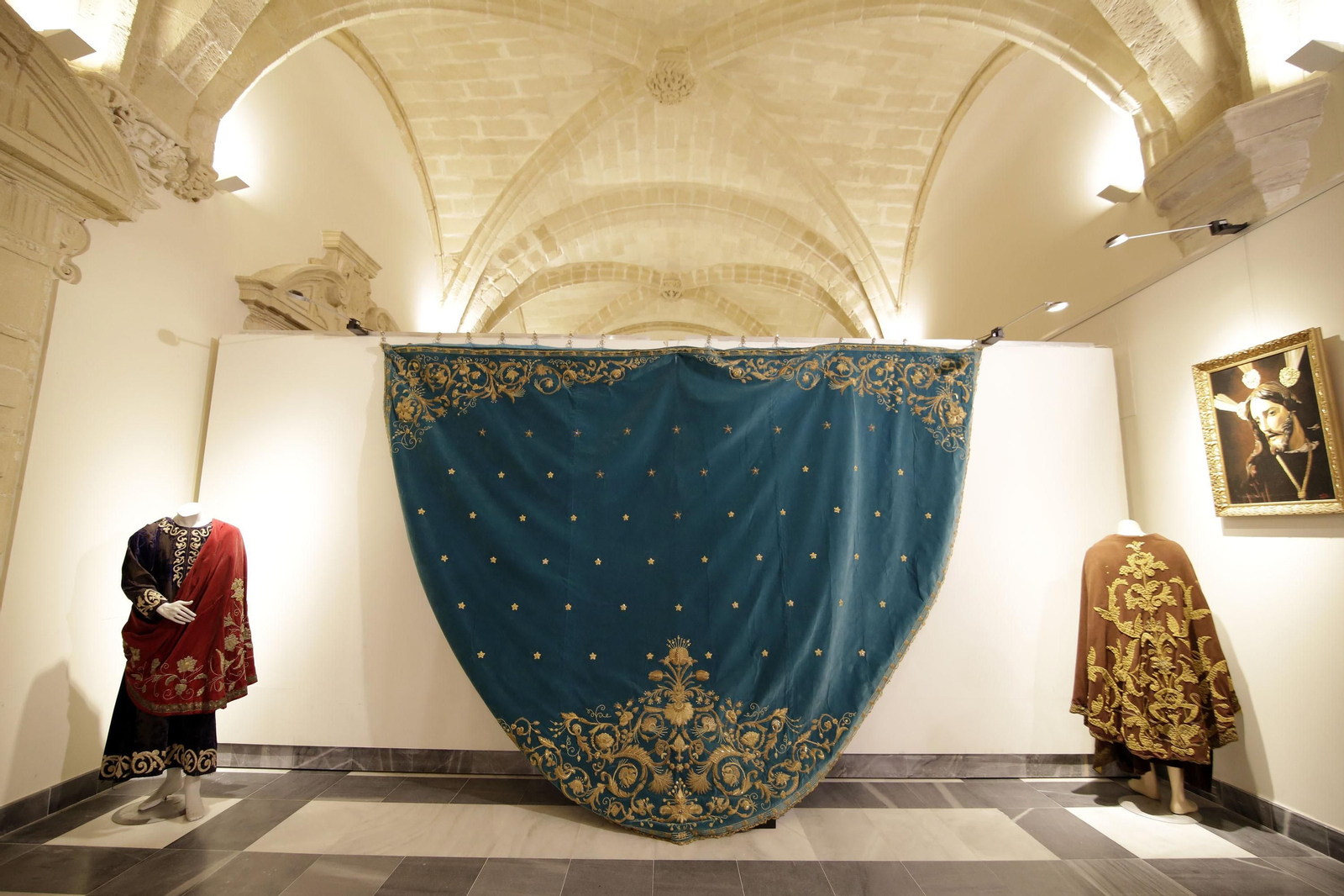 Inauguración de la exposición del Prendimiento en la sala De Profundis en los Claustros de Santo Domingo