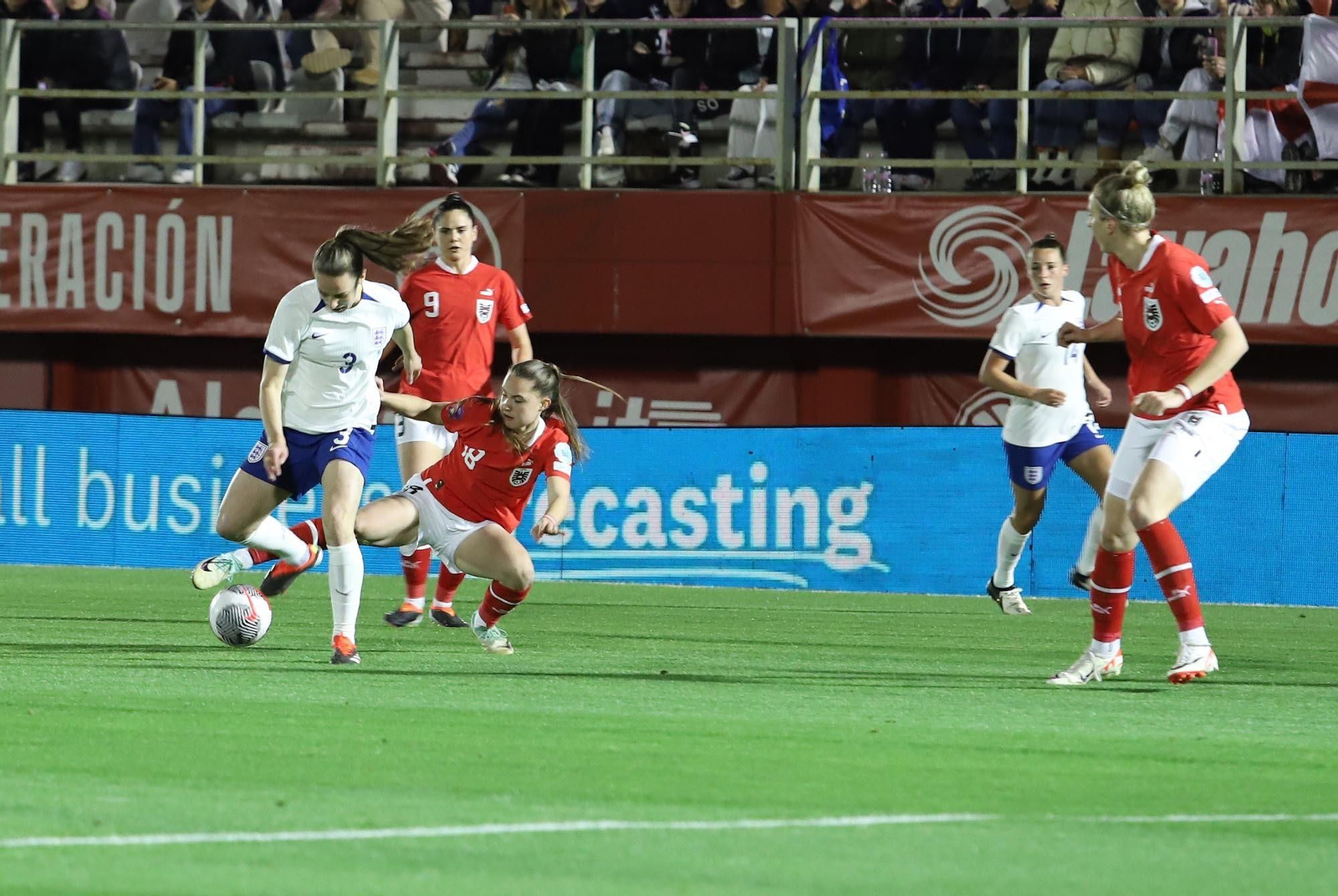 LAS FOTOS DEL AMISTOSO INGLATERRA-AUSTRIA FEMENINO EN ALGECIRAS