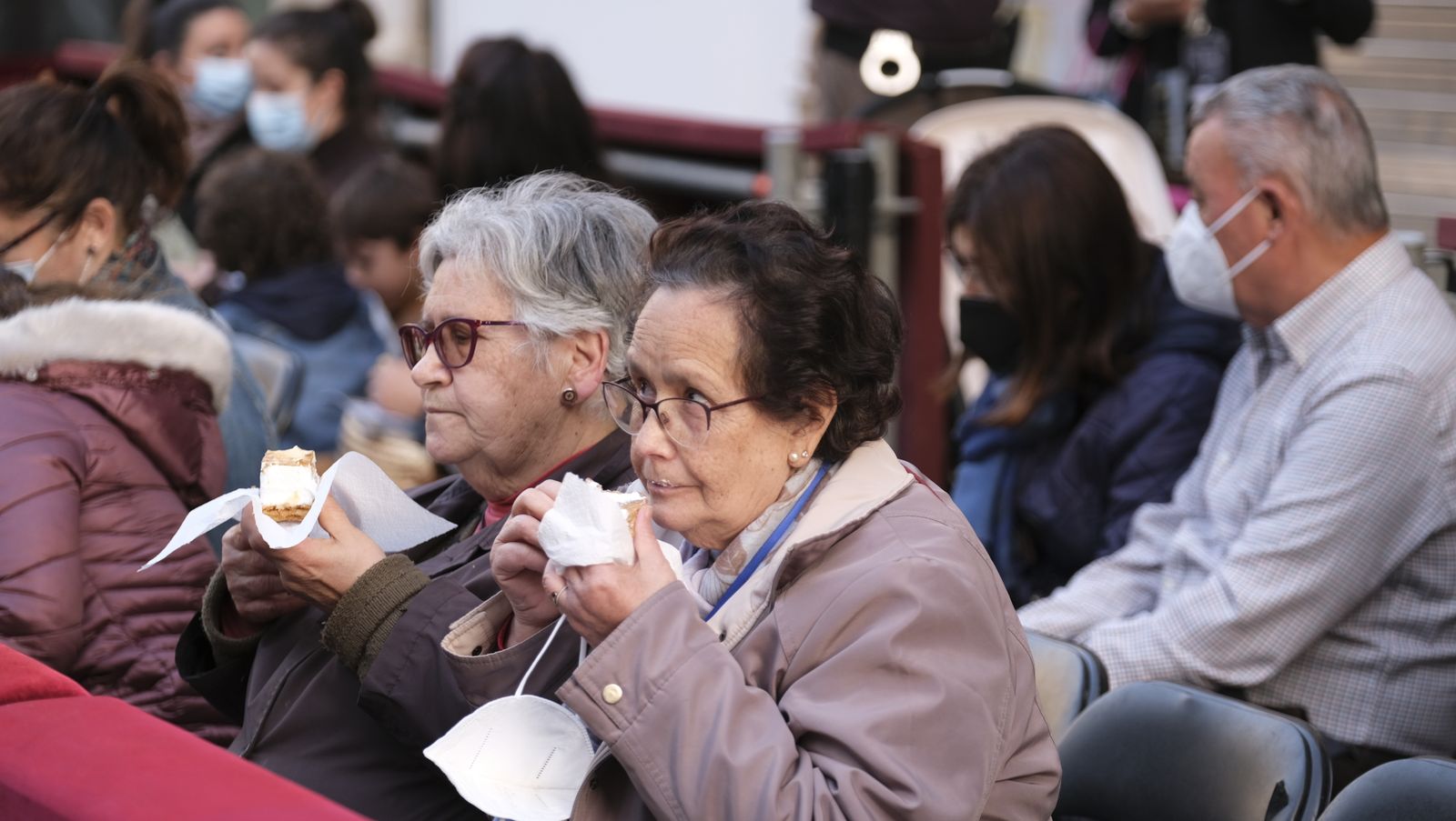 Procesión del Santo Entierro en Almería, en imágenes.