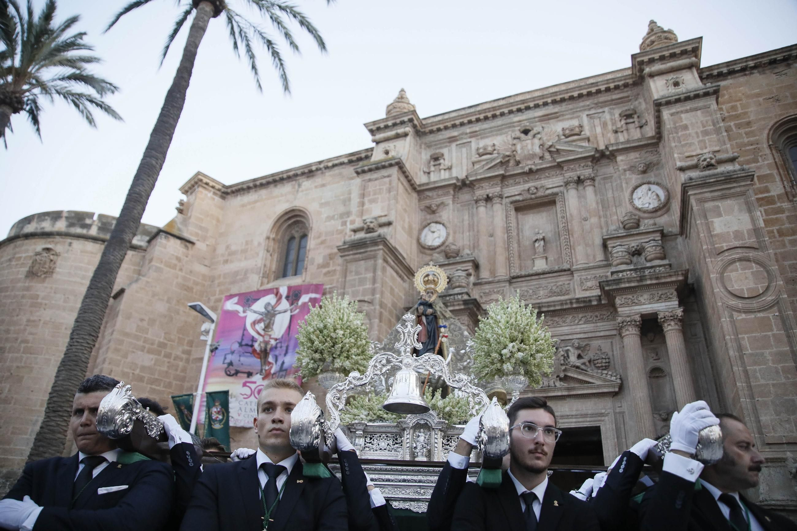 Las mejores imágenes de la procesión Stma. Virgen del Mar, acompañada por San Indalecio