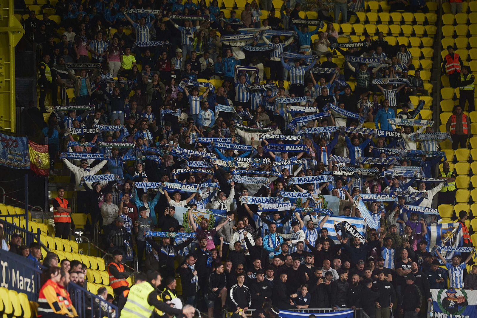 Afición del Málaga CF en el campo del Villarreal B Afición del Málaga CF en el campo del Villarreal B