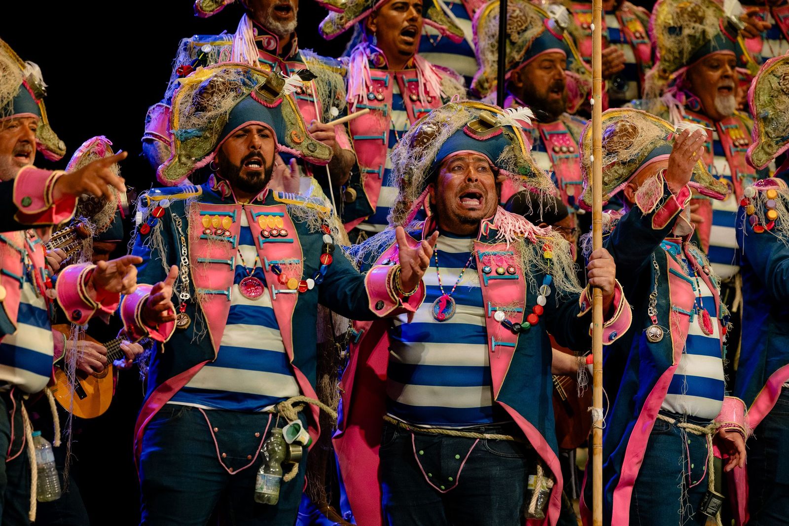 Búscate entre las mejores imágenes de la sexta sesión de cuartos de final del COAC 2026