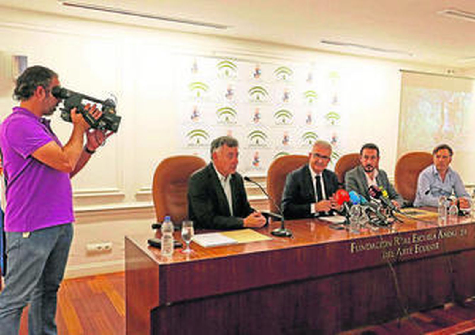 Federico Fernández, Jiménez Barrios, López Gil y Carlos Rozadillas, ayer, en la presentación del proyecto.