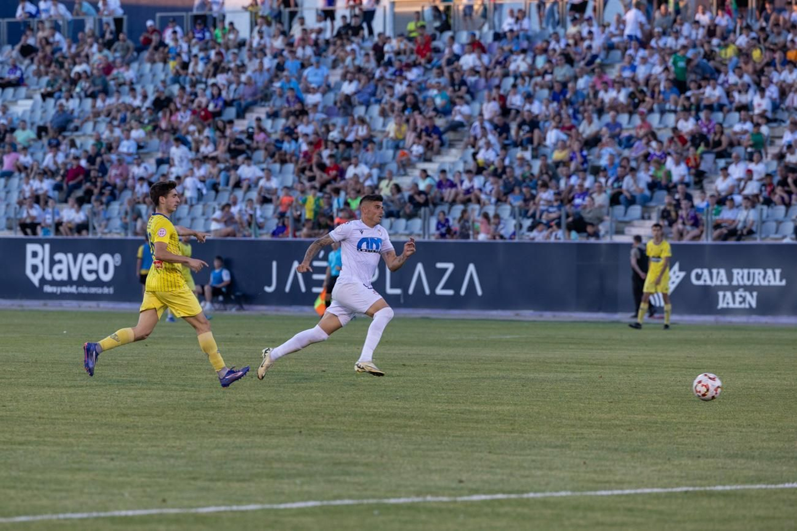 Las mejores imágenes del Real Jaén - CD Huétor Tájar Las mejores imágenes del Real Jaén - CD Huétor Tájar