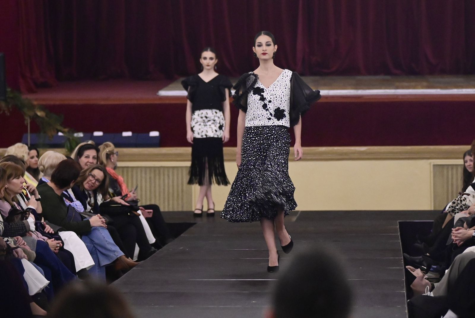Moda flamenca solidaria con Sonrisa de Lunares en Córdoba
