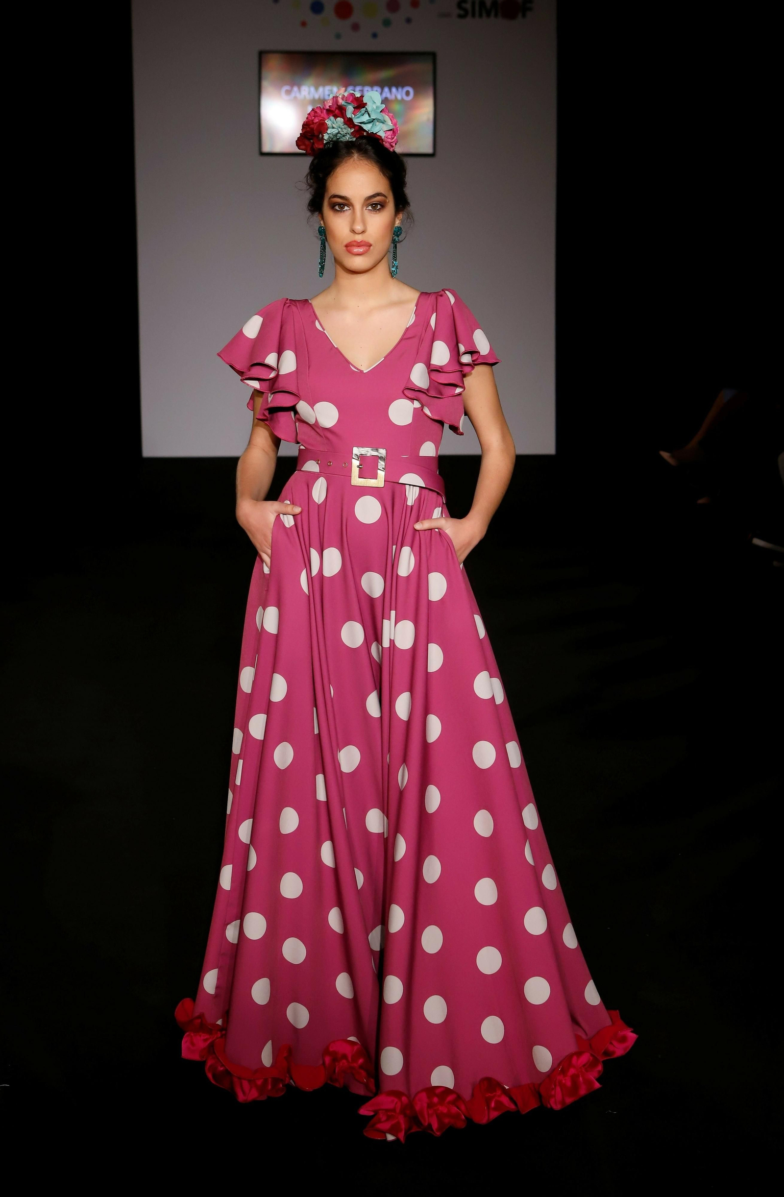 Desfile de Carmen Serrano en Emprende Lunares 2020