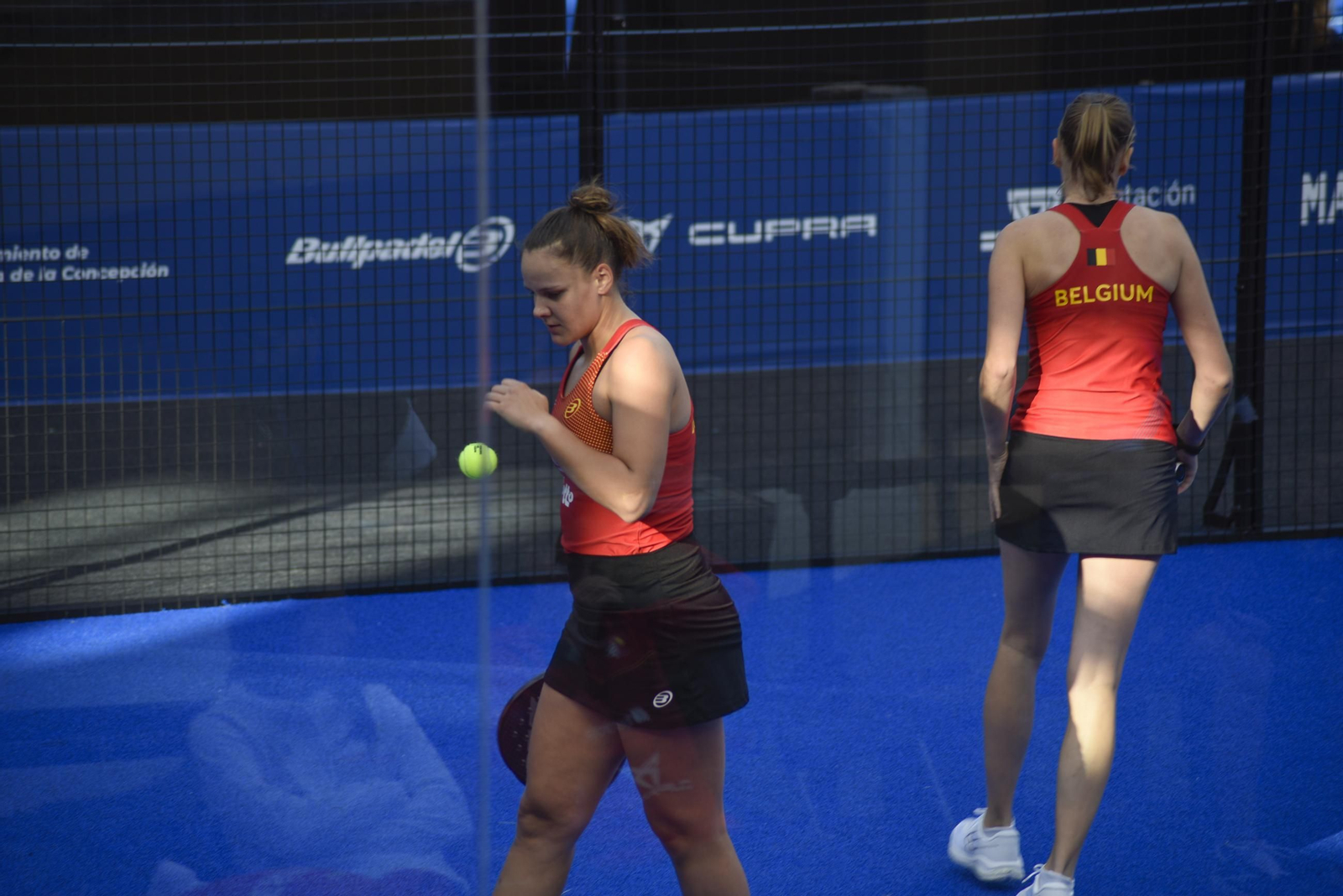 Fotos de la primera jornada del FIP Euro Pádel Cup de La Línea