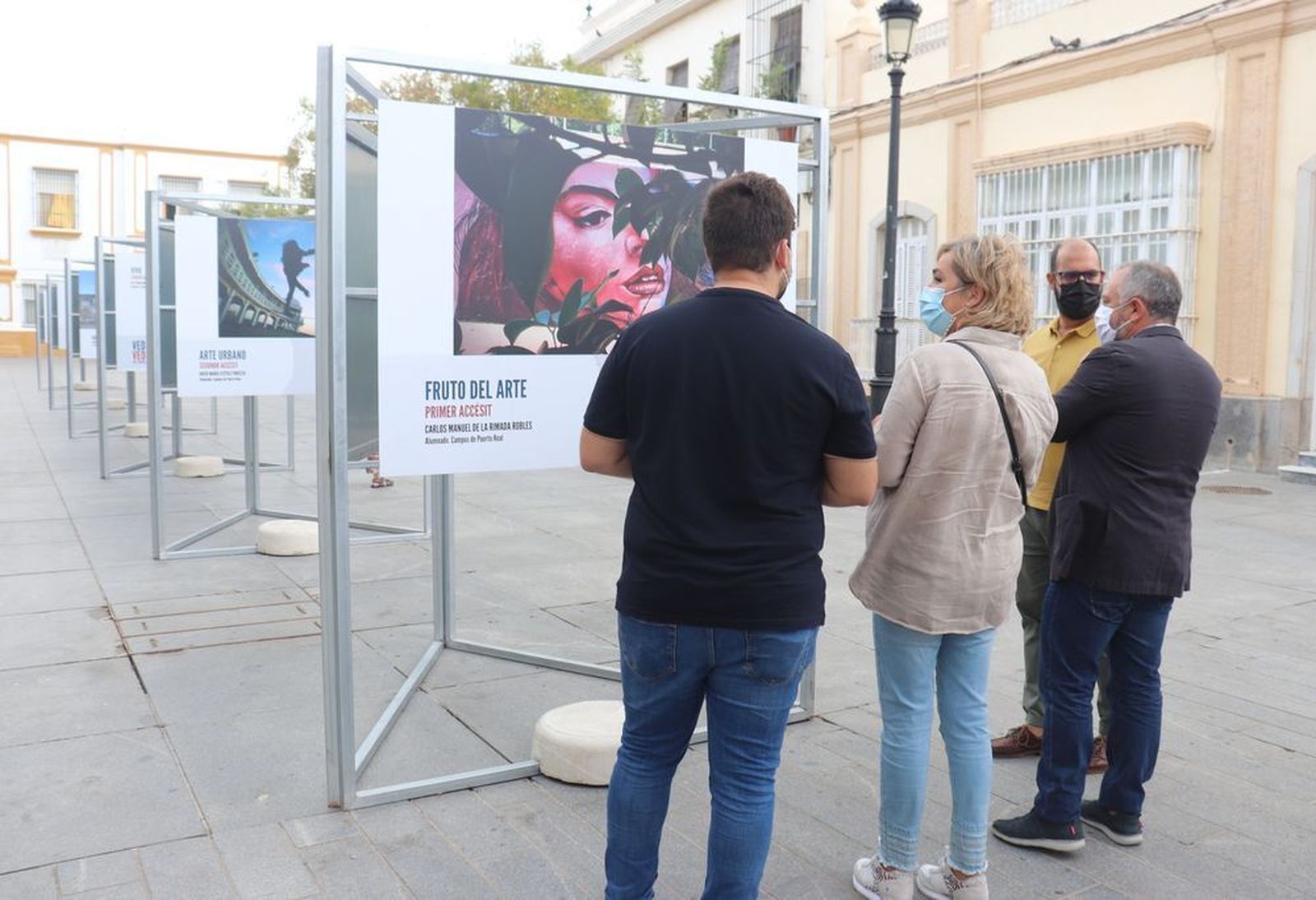 Inauguración de la exposición, en la Plaza de Jesús