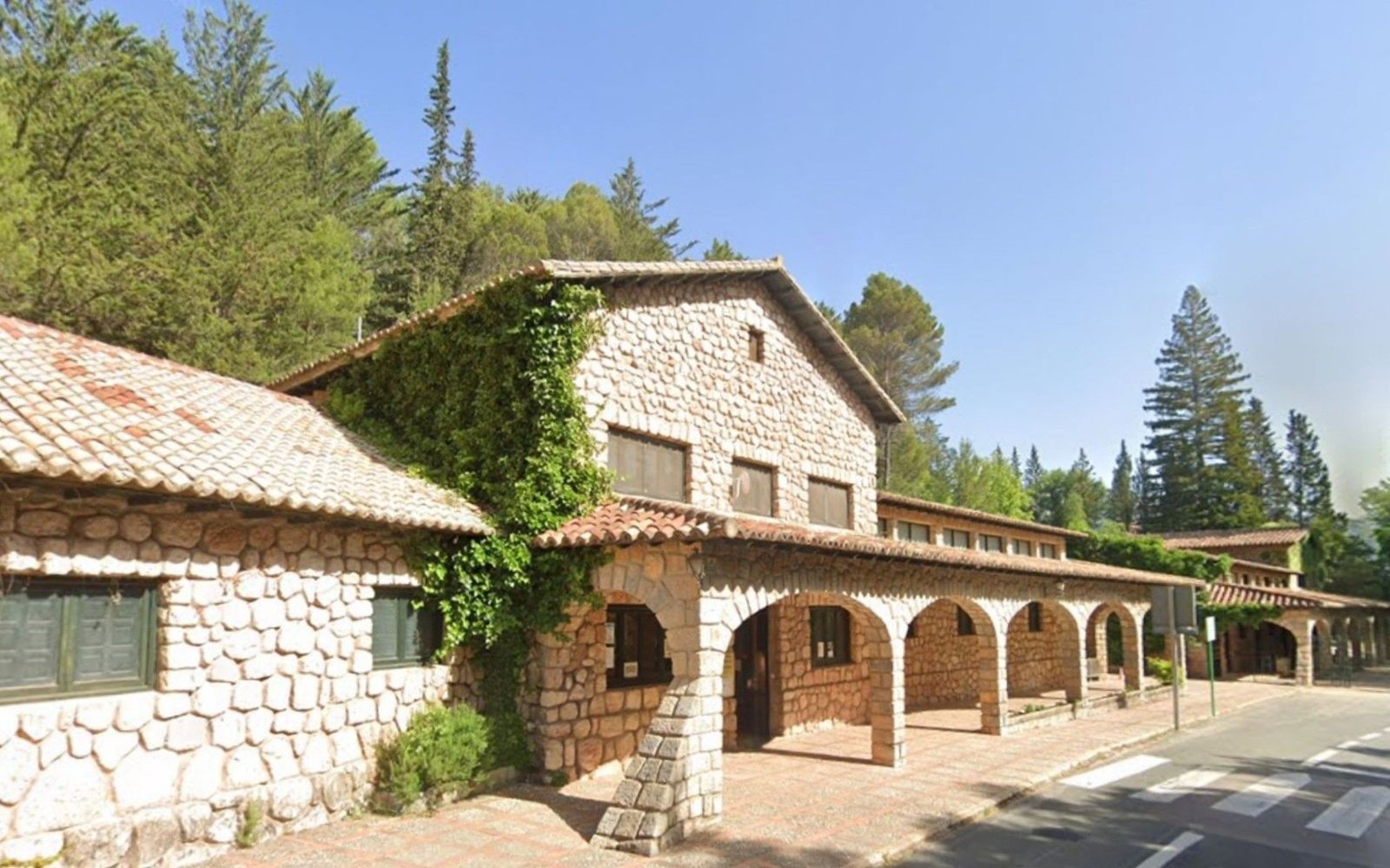 Centro de Visitantes de la Torre del Vinagre.