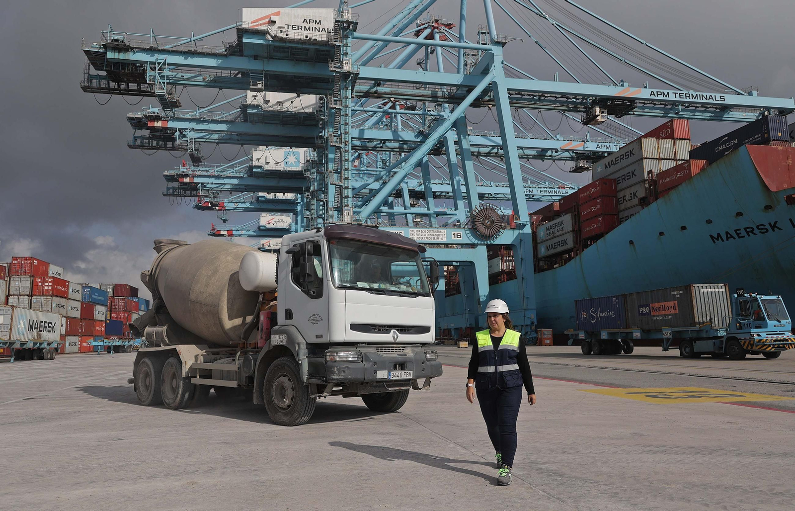 Fotos del proyecto de asfaltado de APM Terminals Algeciras.
