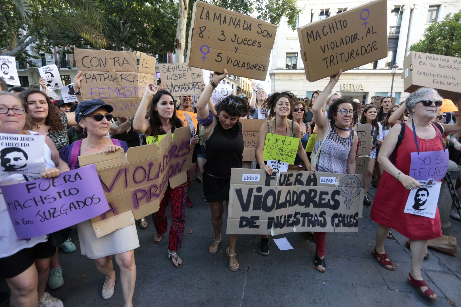 Manifestación contra la libertad de la Manada en Sevilla
