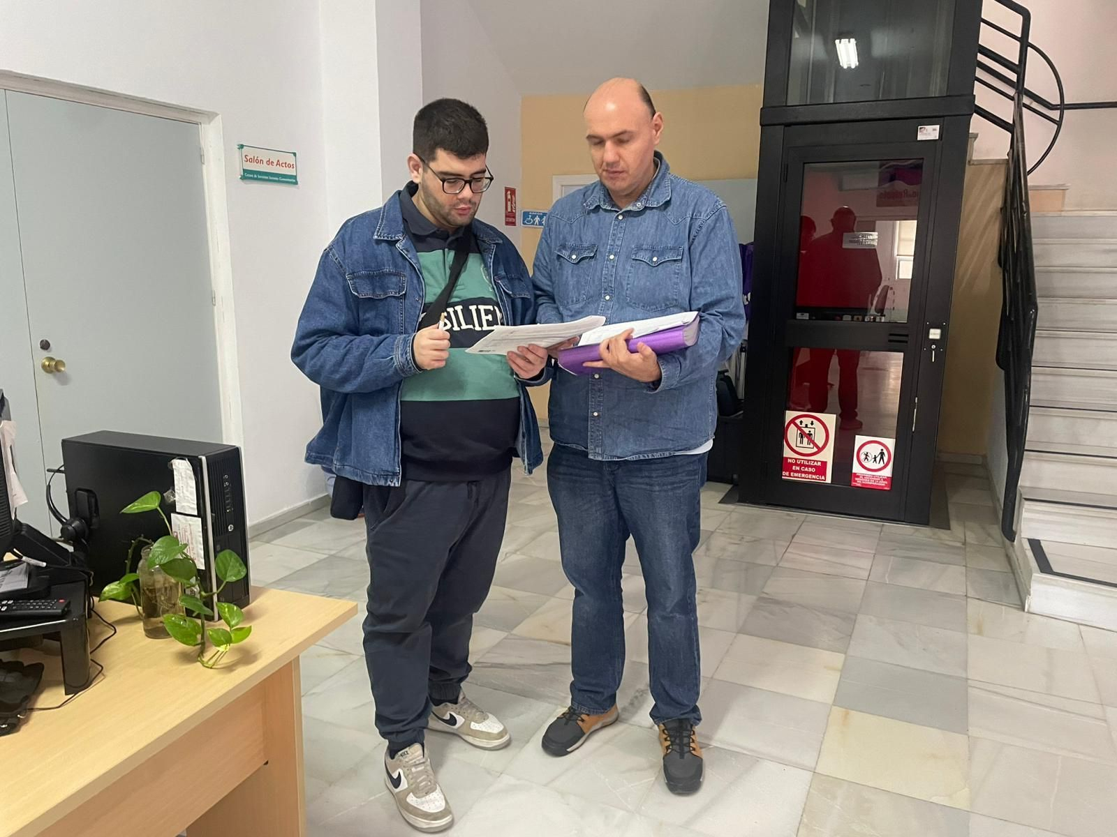 Visita de evaluación de Autismo Cádiz al Centro de Servicios Sociales