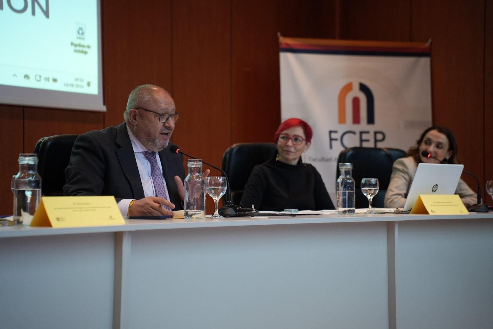 Las imágenes de la graduación de la tercera promoción de UCOIncluye