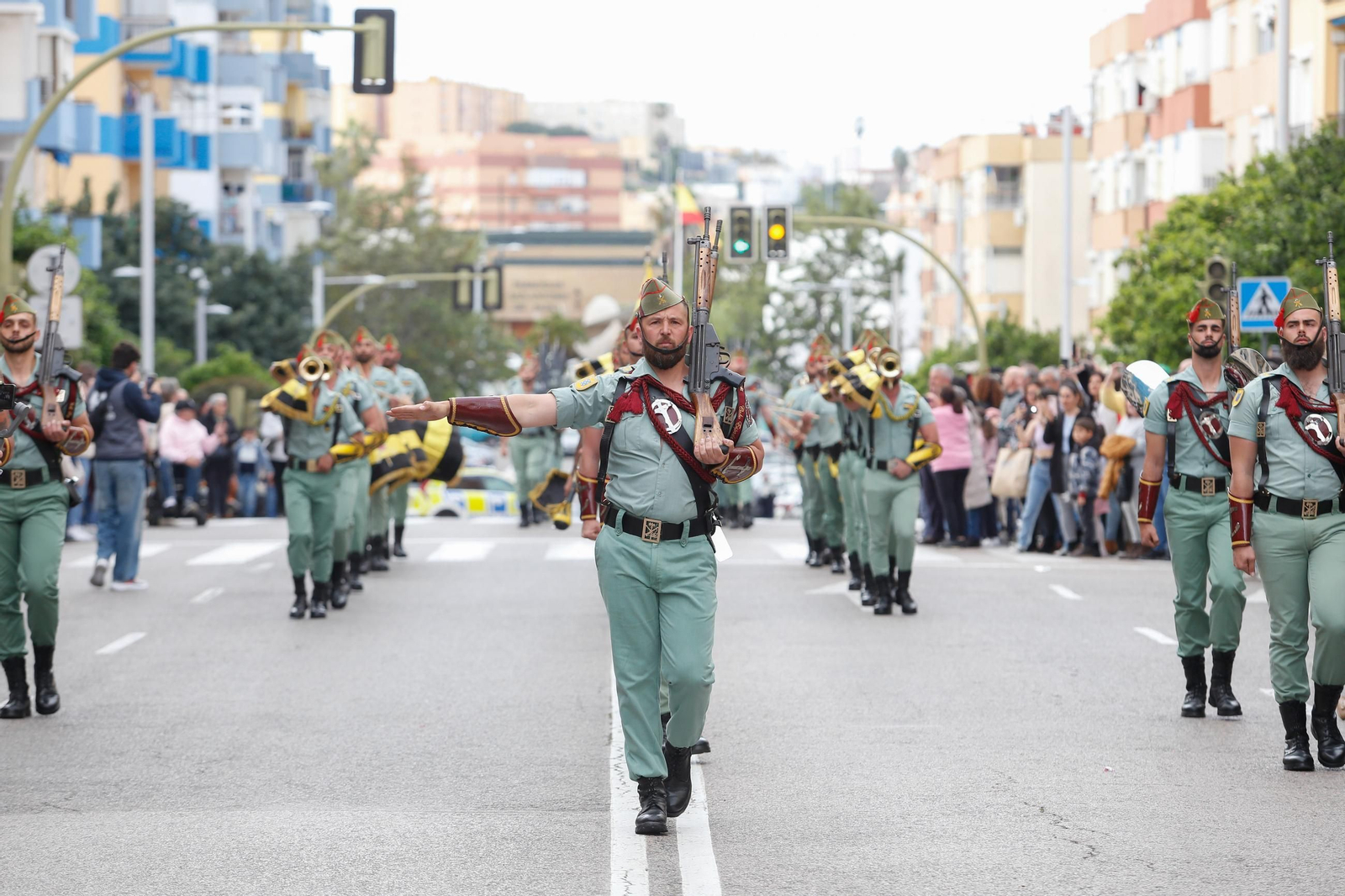 Fotos del Lunes Santo en Algeciras: La legión