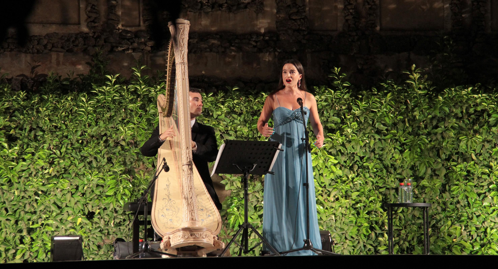José Antonio Domené y Natalia Labourdette en el Alcázar.