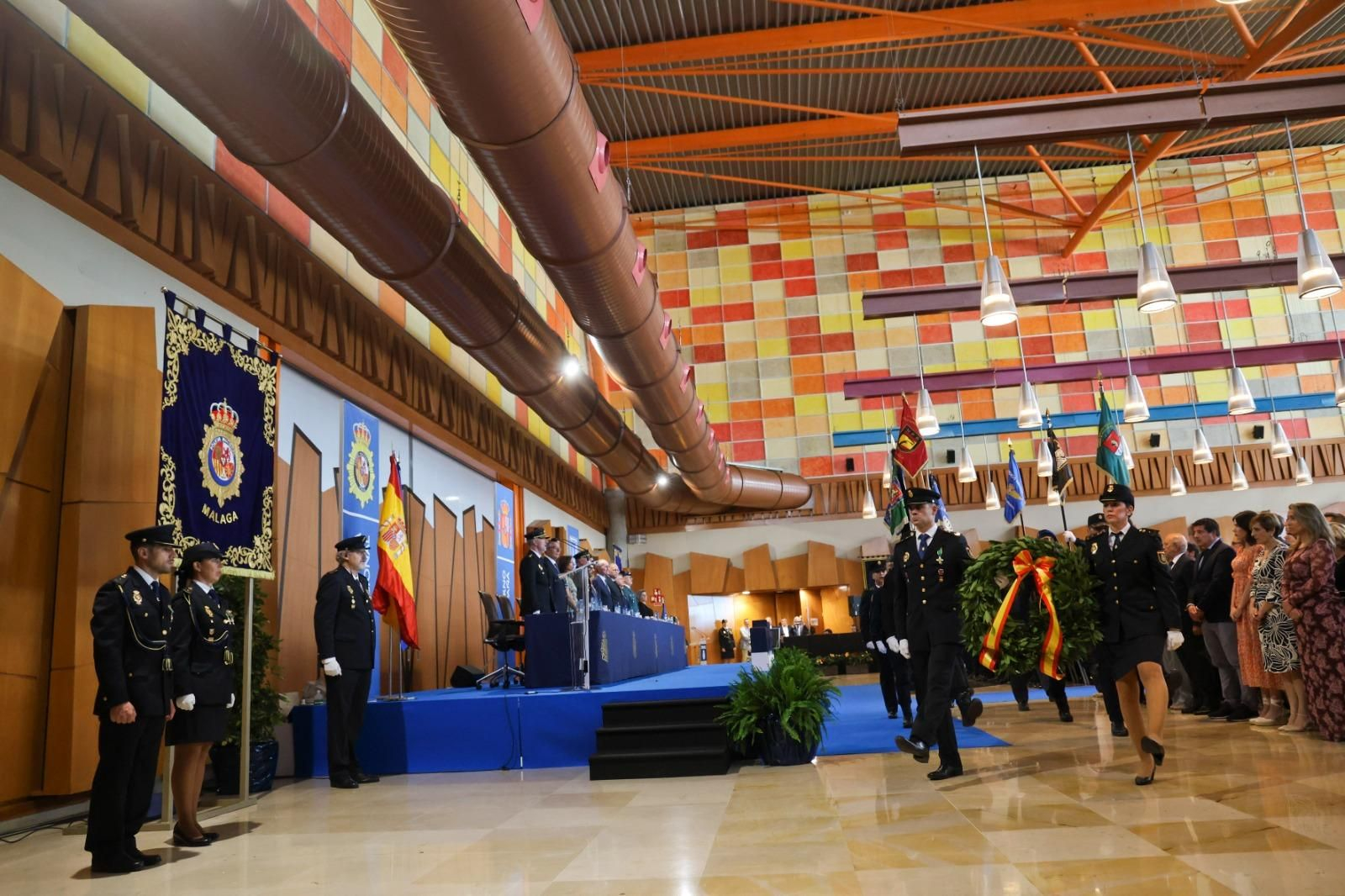 Málaga celebra el 201 aniversario de la Policía Nacional con casi 4.000 agentes, en imágenes