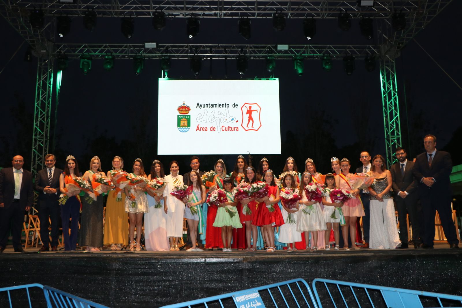 Reina de las Fiestas, Miss Ejido y Damas, en el primer día de la feria ejidense.