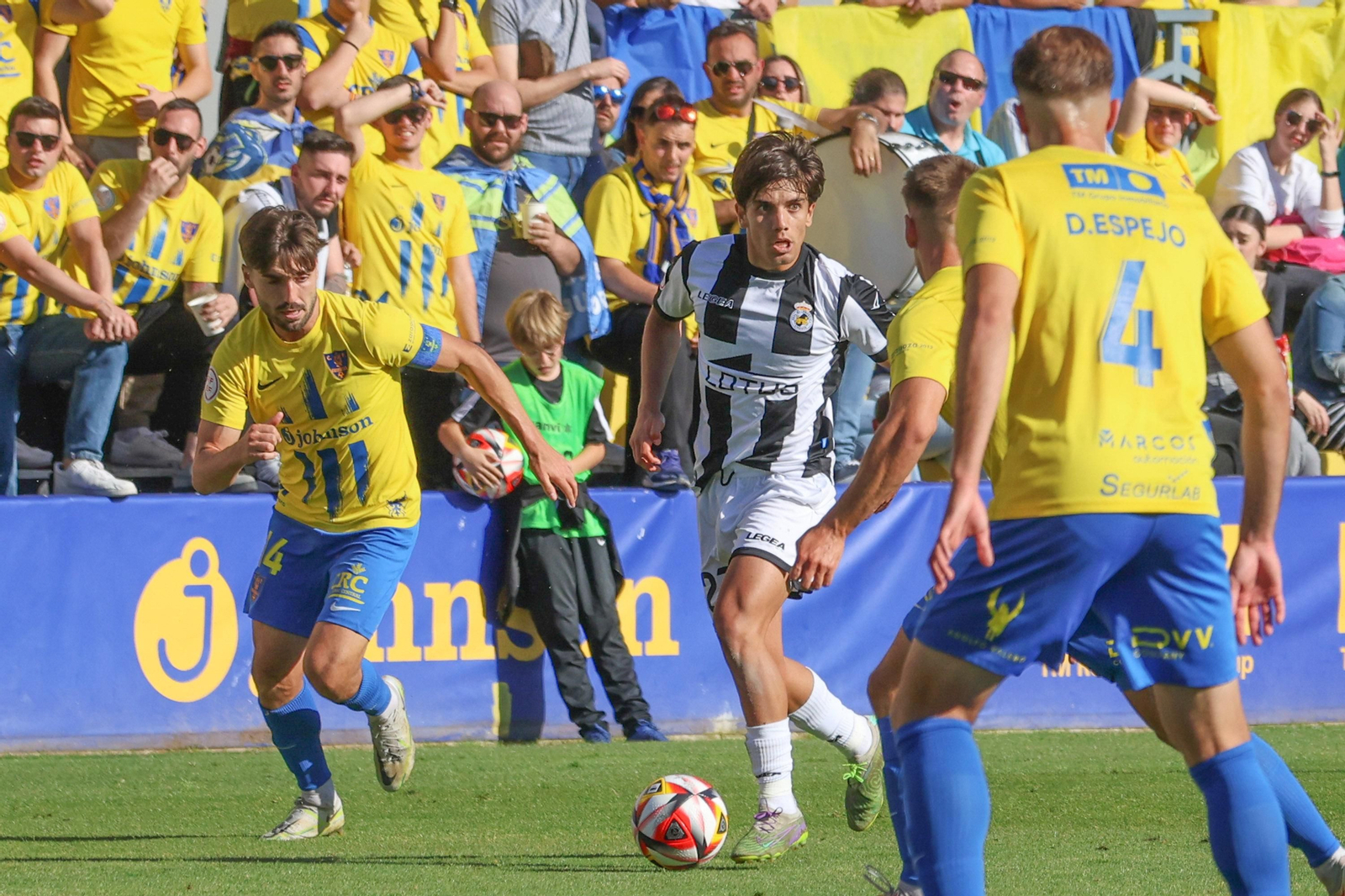 Las fotos del Orihuela-Balona de Segunda Federación (1-2)