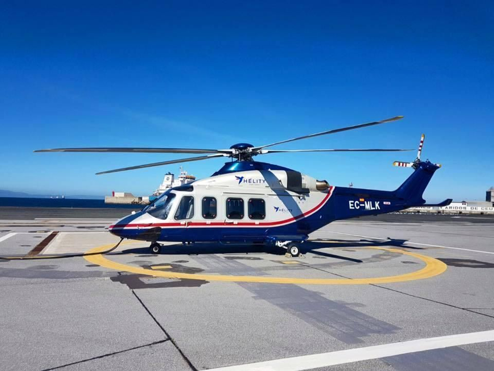 El helicóptero AW139 con el que Hélity va a retomar la conexión entre Algeciras y Ceuta.