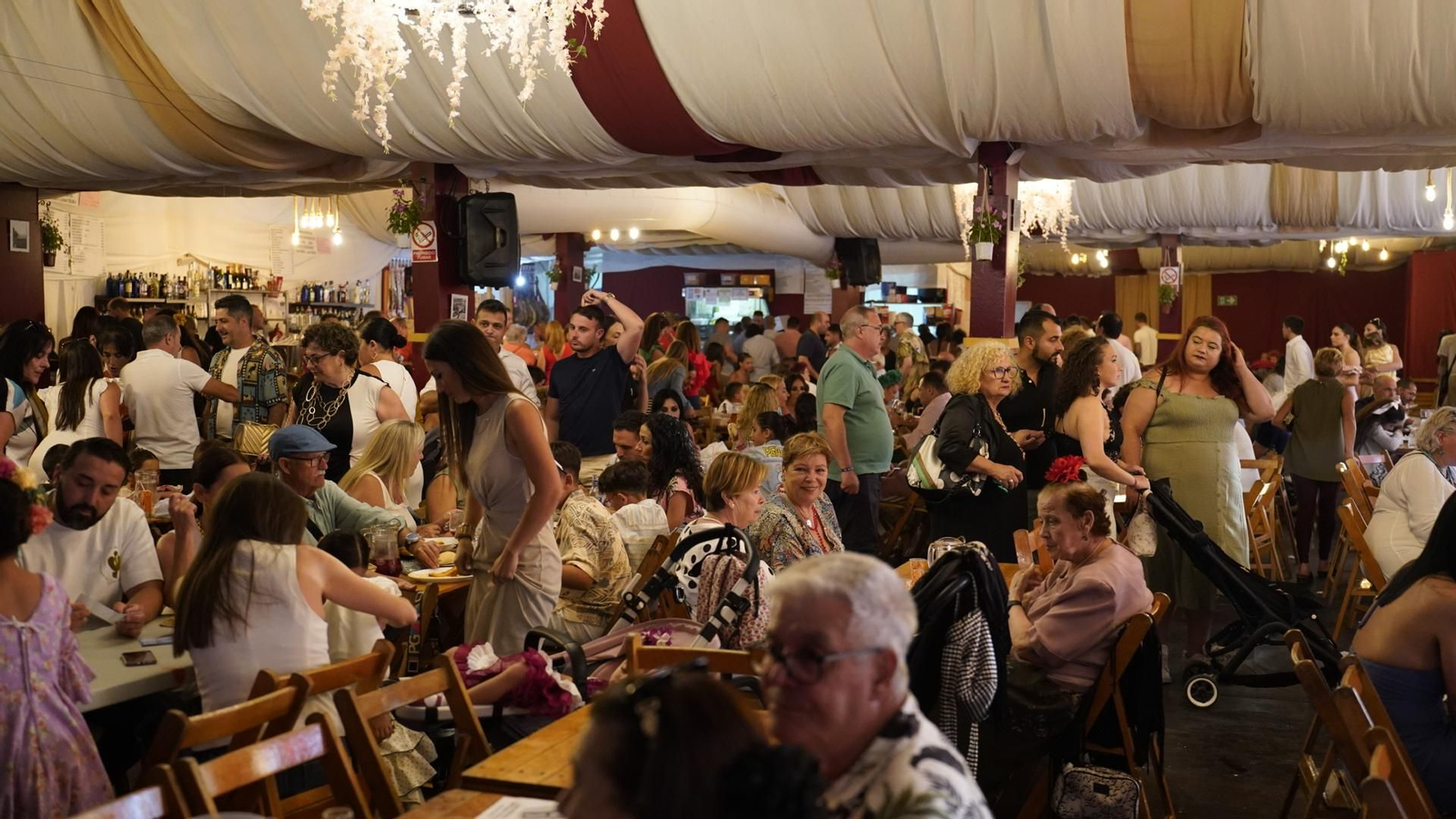 Búscate en las fotos del sábado en la Feria de Algeciras