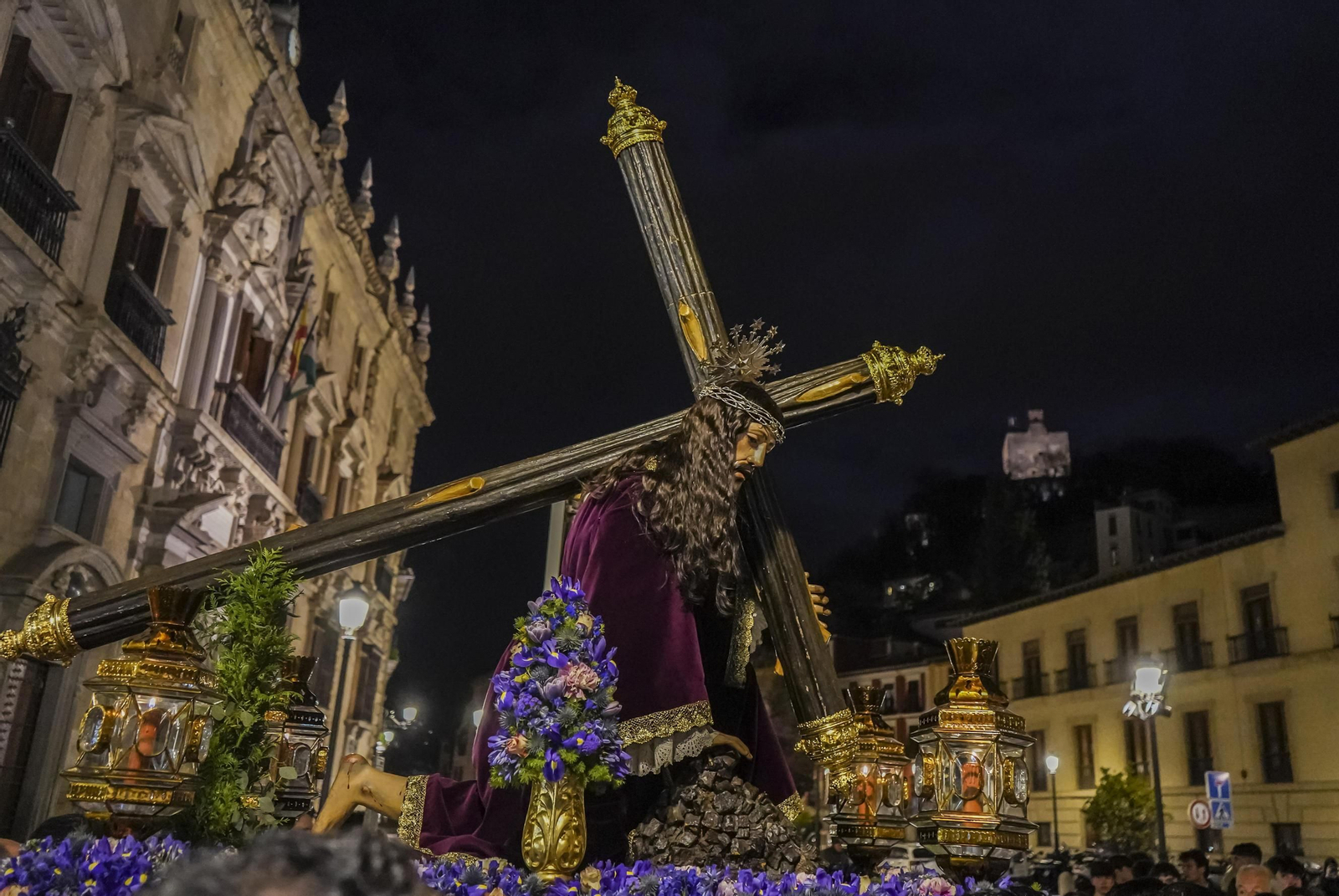 Del Albaicín al Realejo, las imágenes del traslado de Tres Caídas