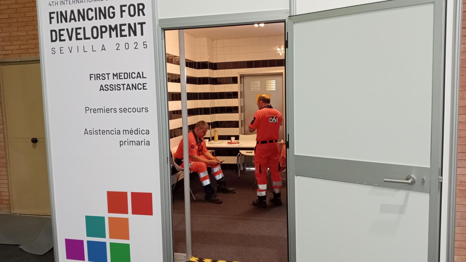 El espacio que hace de consulta médica en Fibes.