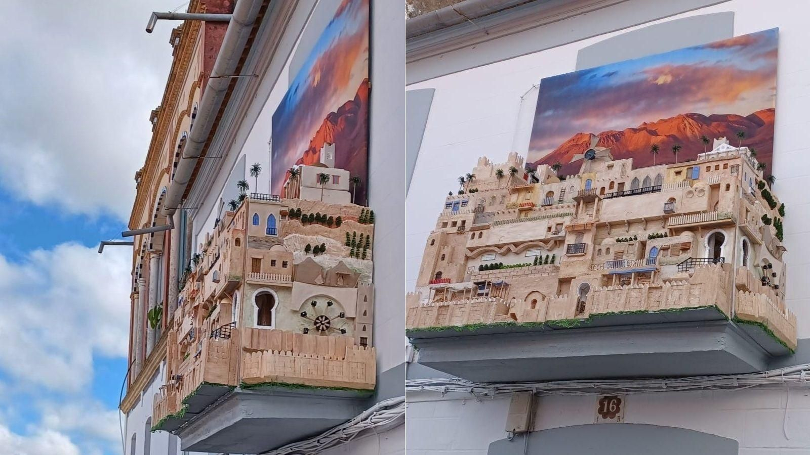 El curioso Belén en un balcón.