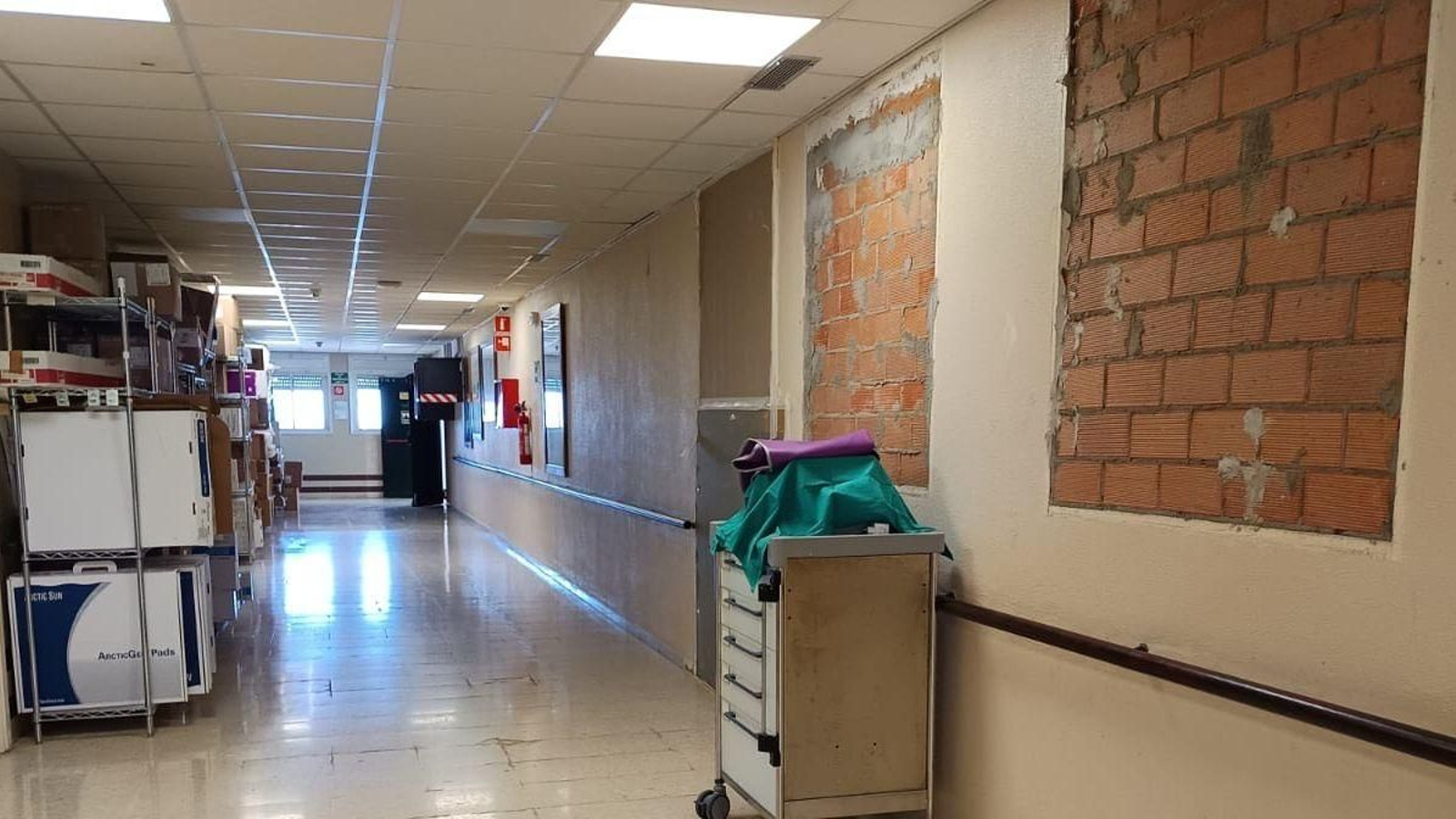 Imagen facilitada por CCOO del interior de la UCI del Hospital de Jerez.