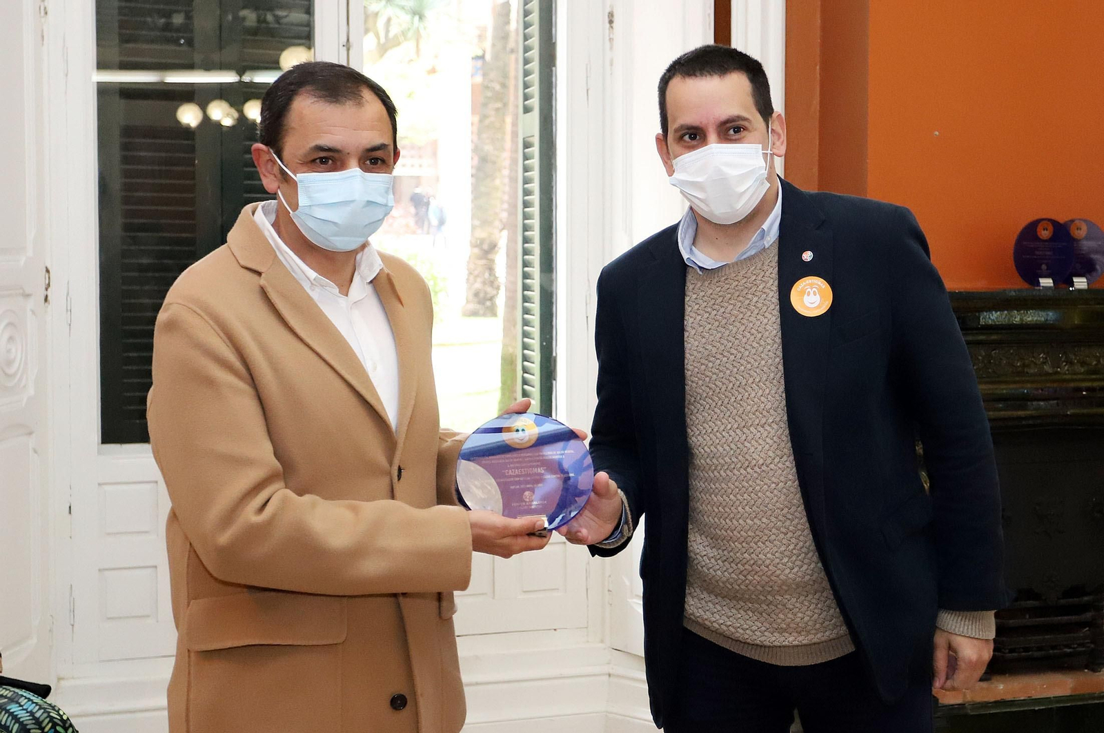 Imágenes de la entrega de los premios "Cazaestigmas" de Feafes y nombramiento de Jesús Quintero como embajador de la Salud Mental