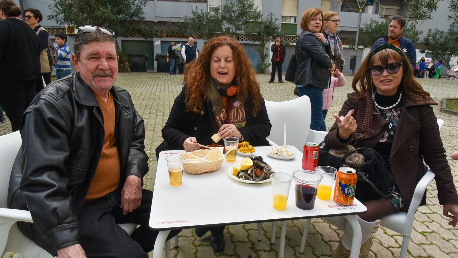 Las fotos de la mejillonada Popular en San José Artesano