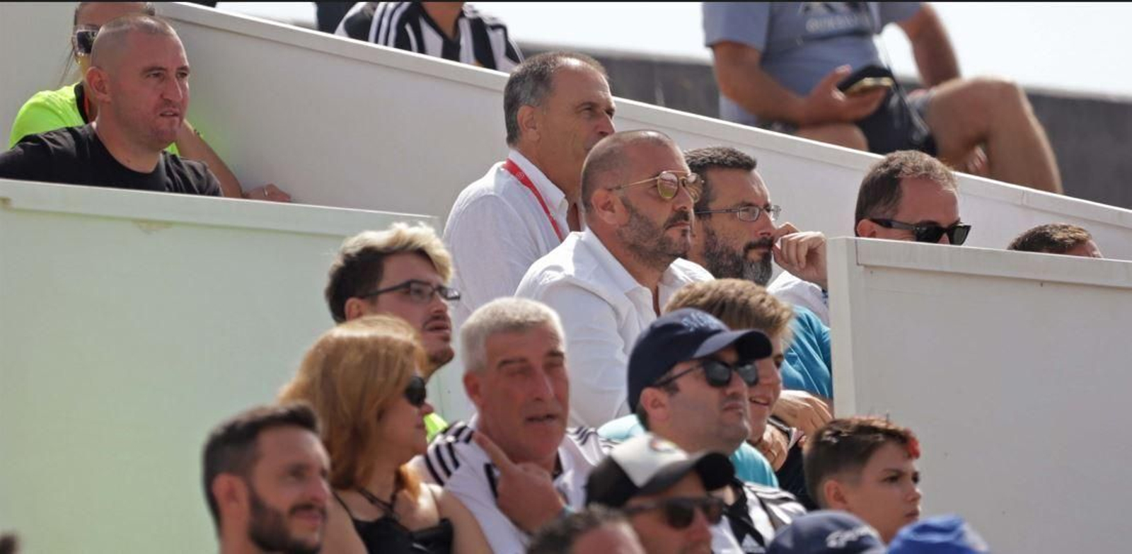 Raffaele Pandalone, junto a Juan Franco, en el palco del Municipal