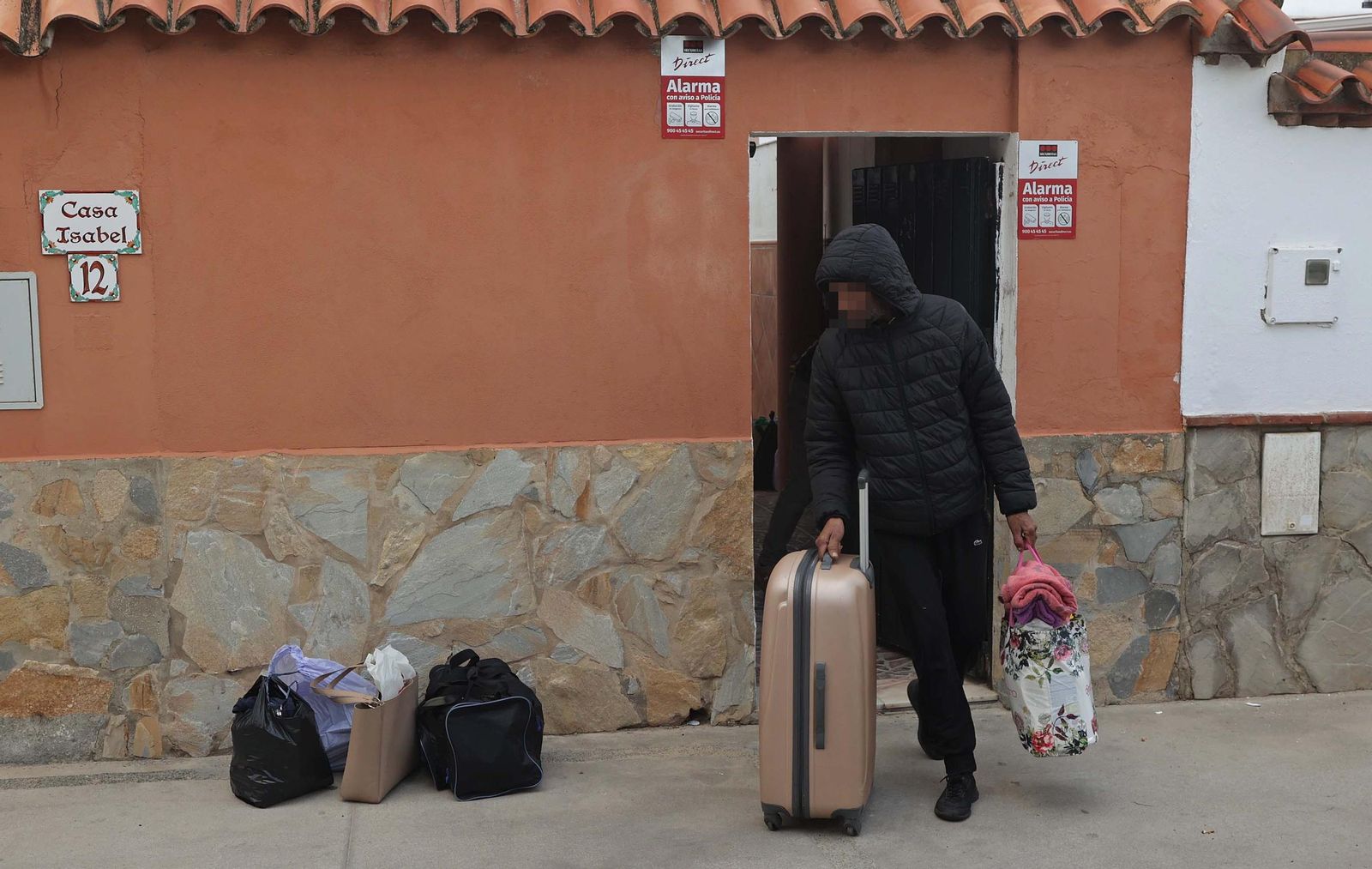 Fotos del desahucio ejecutado en la barriada de El Rinconcillo en Algeciras