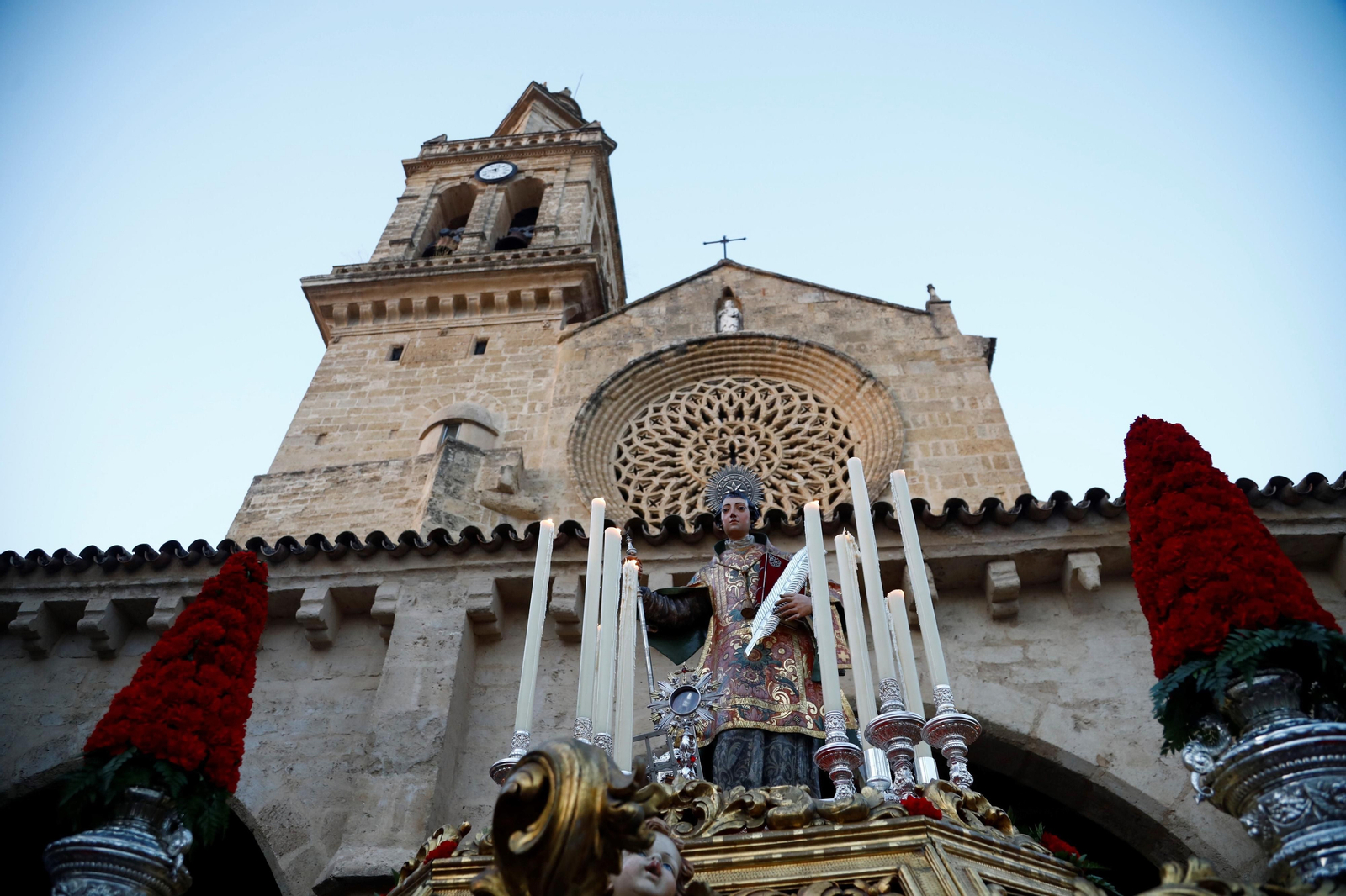 La procesión de San Lorenzo Mártir en Córdoba, en imágenes