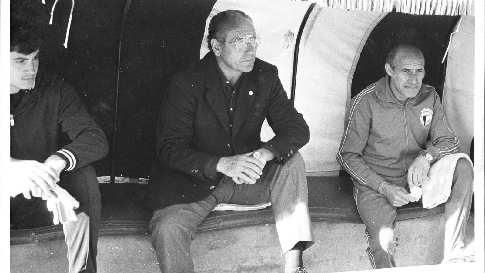 Ignacio Eizaguirre, en el banquillo.