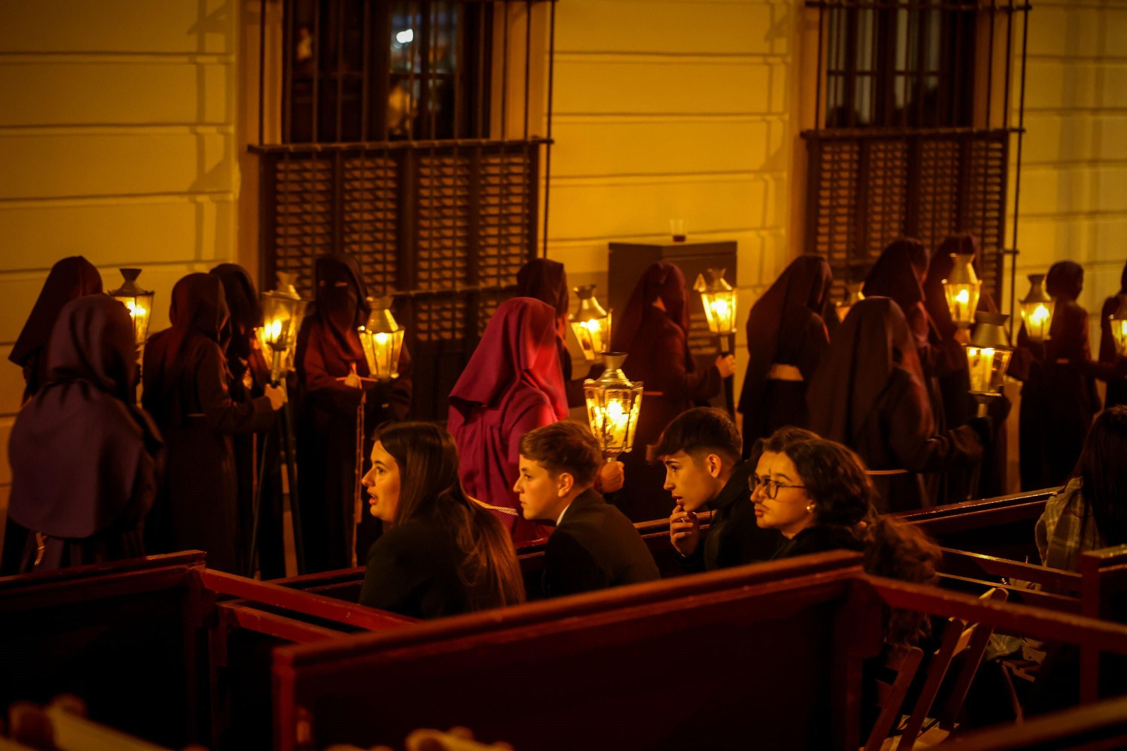 Madrugada del Viernes Santo en Jerez: imágenes de la Noche de Jesús