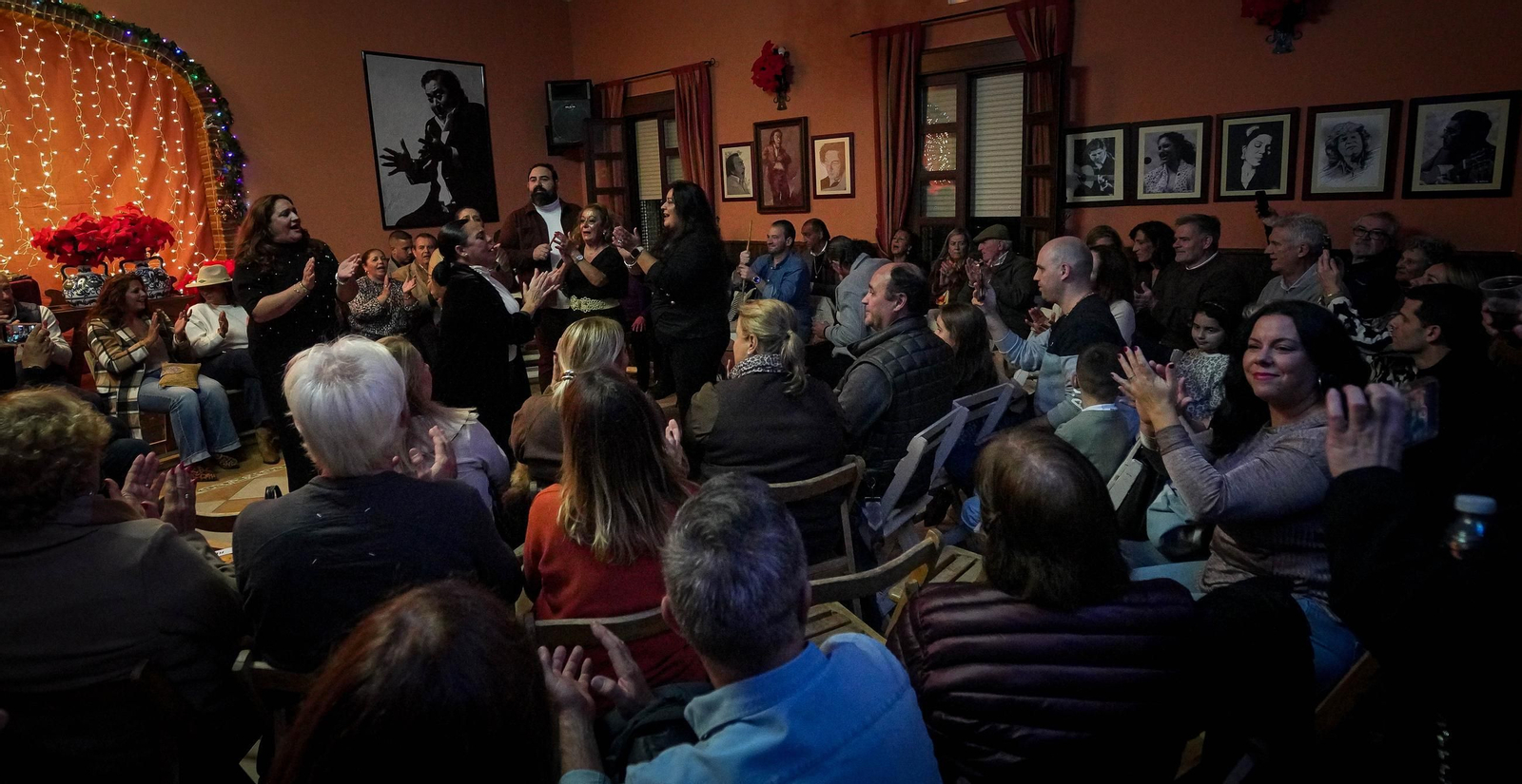 Imágenes de las zambombas del día 5 de diciembre en Jerez