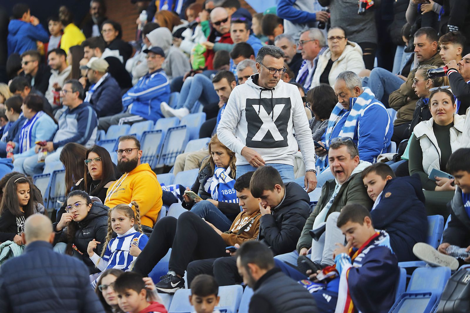 Imágenes del ambiente en el encuentro entre el Recreativo de Huelva y el Real Murcia