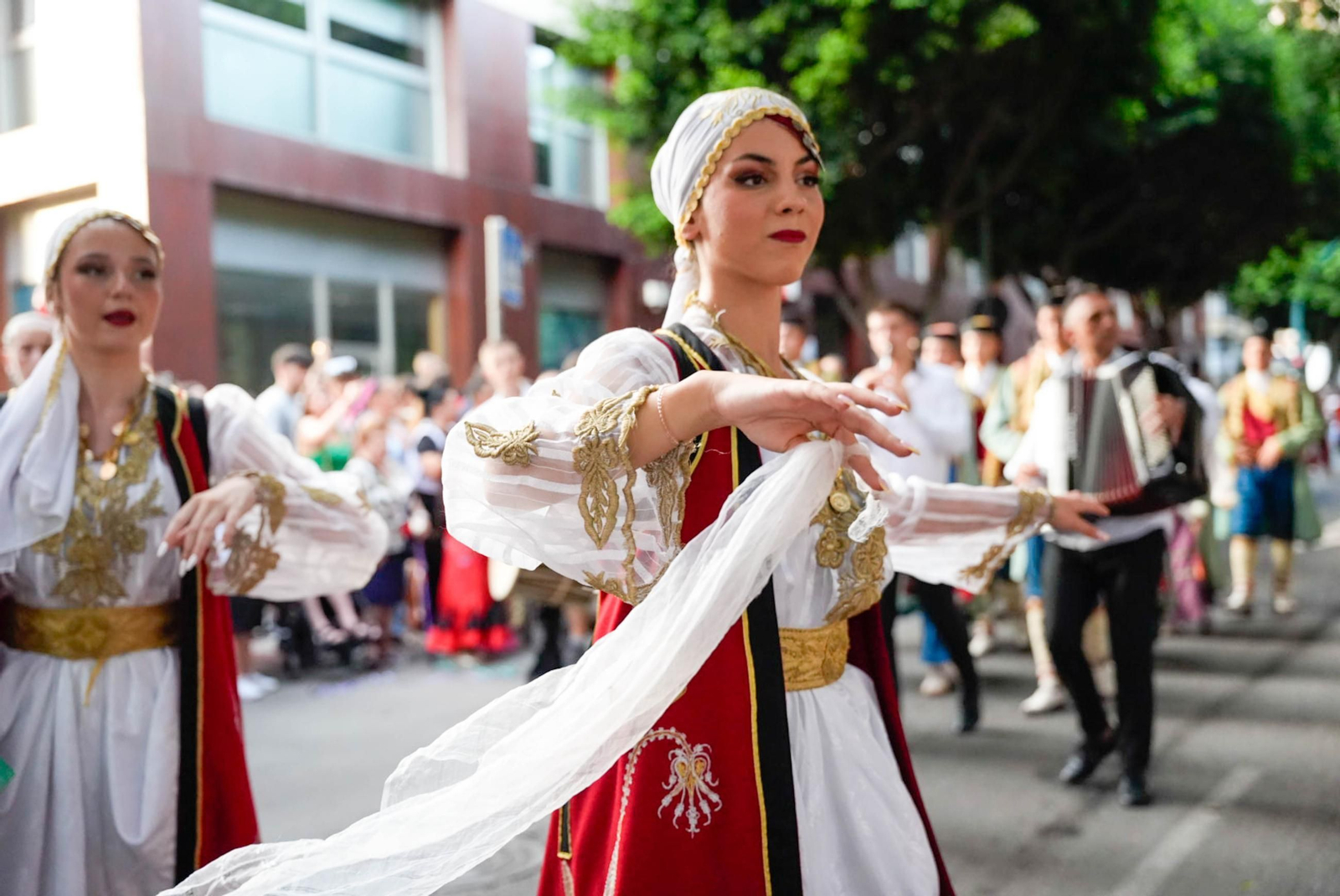 Así se ha vivido la Batalla de Flores en la Feria de Almería