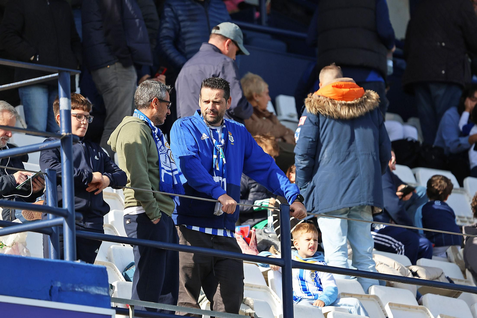 Búscate en las gradas en el Nuevo Colombino en el Recreativo de Huelva - Atlético Antoniano