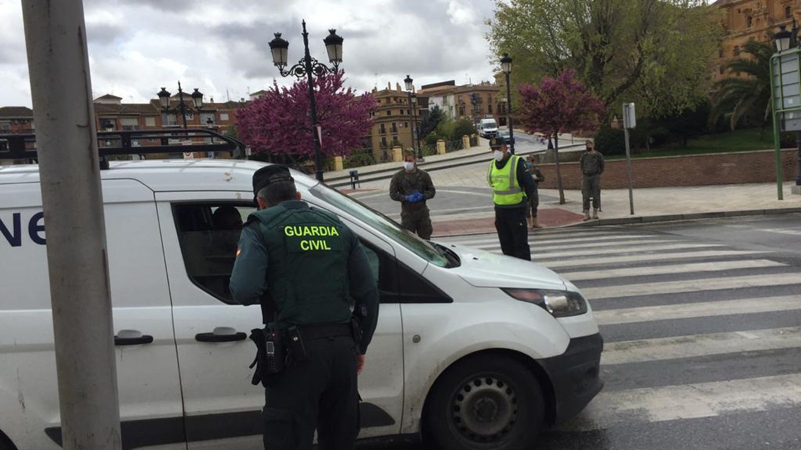 El control de la Guardia Civil en Guadix en el que se detuvo a la infractora.