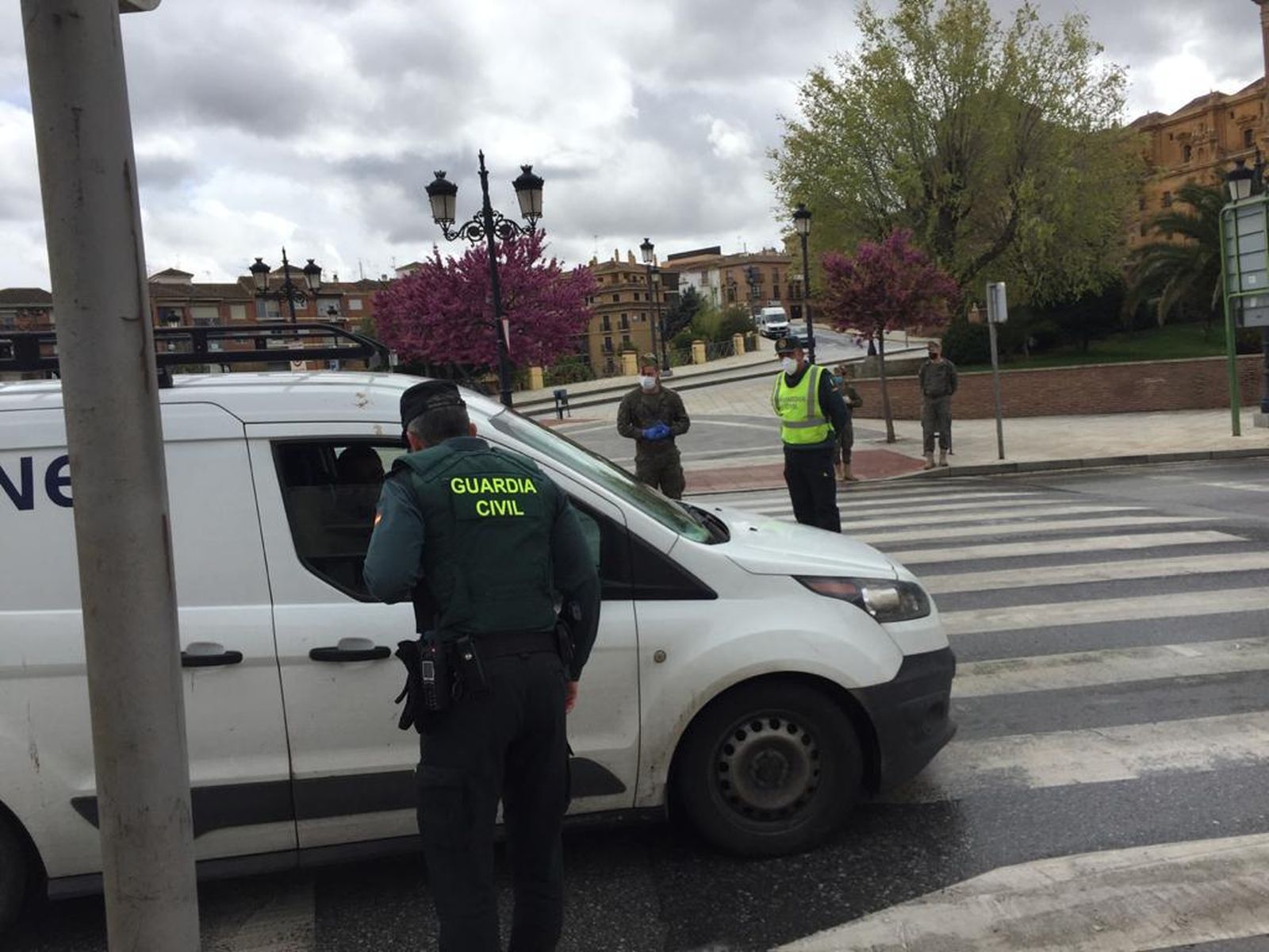 El control de la Guardia Civil en Guadix en el que se detuvo a la infractora.