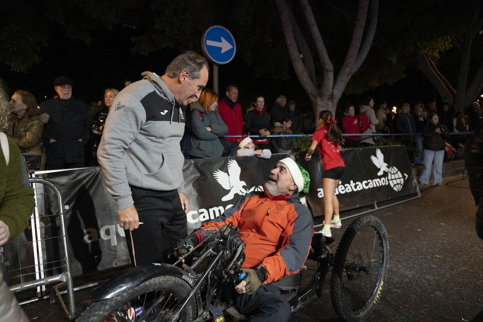 Almería corre y celebra su memoria olímpica en una San Silvestre de récord