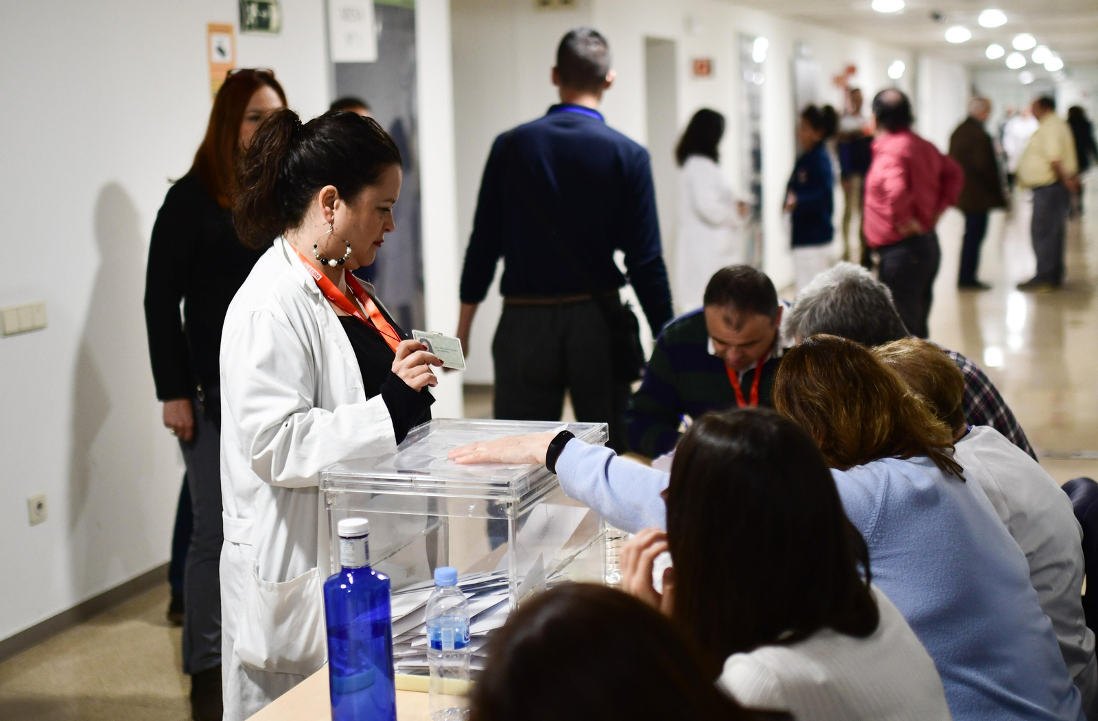 Votación en el Reina Sofía.