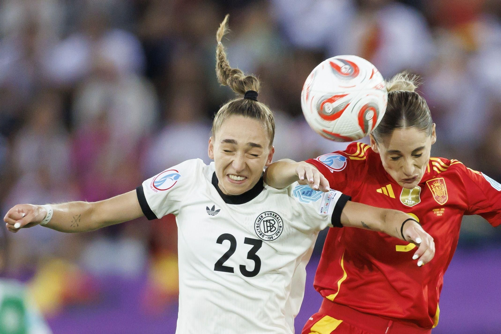 Las mejores imágenes de la semifinal Alemania - España de la Eurocopa femenina