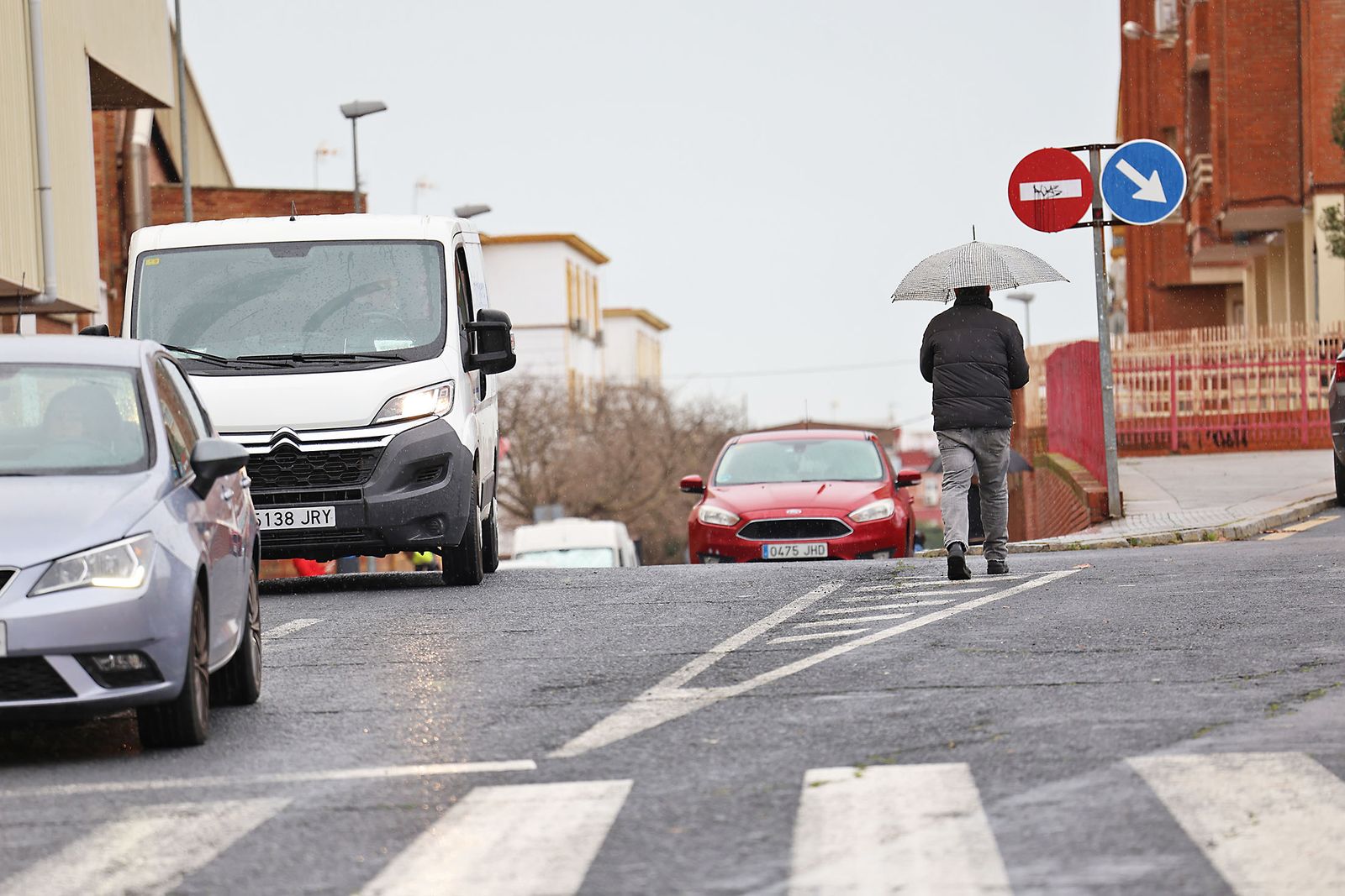 Lluvia y frío intenso en la mañana de miércoles