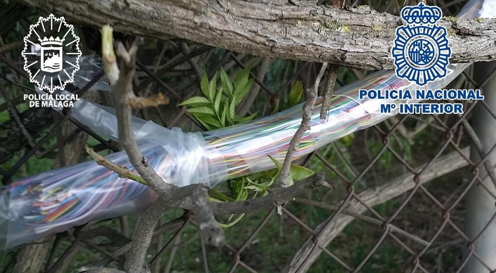 Cuatro detenidos tras ser sorprendidos robando 100 metros de cableado.